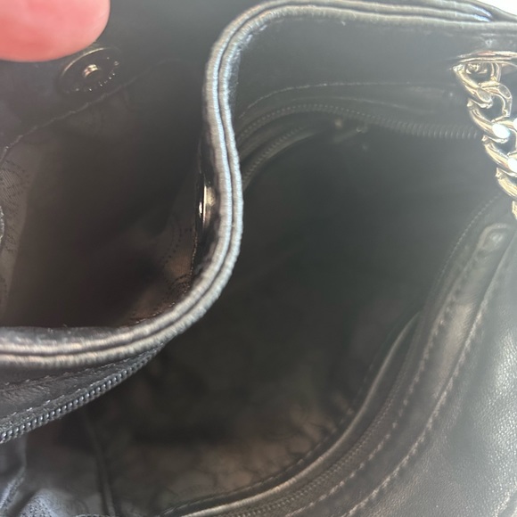 Michael Kors Chelsea Small Crossbody Bag Leather Chain Strap EUC - Picture 11 of 17